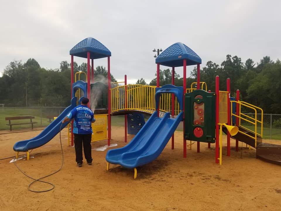 118421526_3508615969190015_3833109091100997072_n soft washing exterior house wash st. marys county