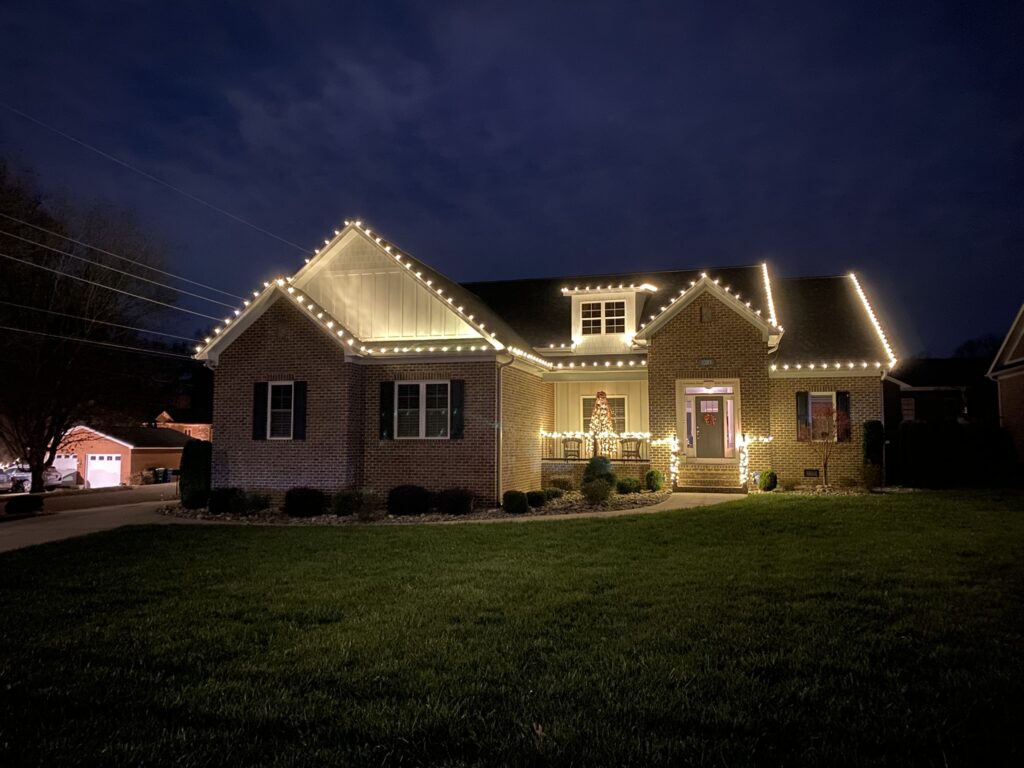 Christmas light installation Hickory NC — residential home lit up